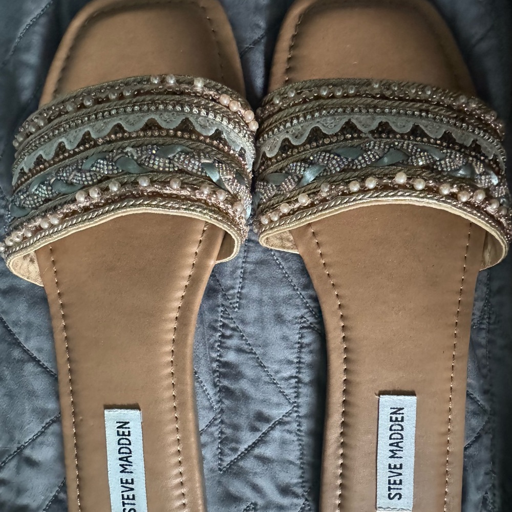 Steve Madden Blush Tan and Gold Embellished Sandals